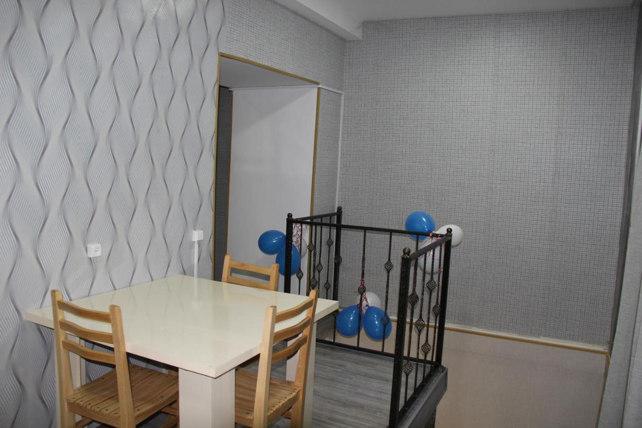 Blossom Hostel Updated ! Обновлено !!! City Center! Perfect Order!!! Snow-White Bed Linen!!! Идеальный Порядок!!! Белоснежное Постельное Белье!!! Центр Города !!! Tbilisi Luaran gambar